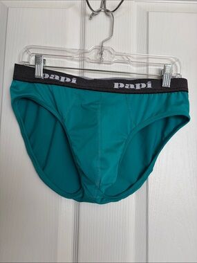 Papi Briefs, green with black waistband.